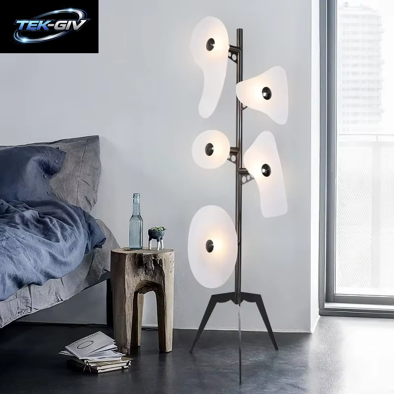 Skandinavische Stehlampe Kreative Led-Farblicht Acryl Orbitallampe Designer Kawaii Lampe Wohnzimmer Schlafzimmer Ecksofa Licht