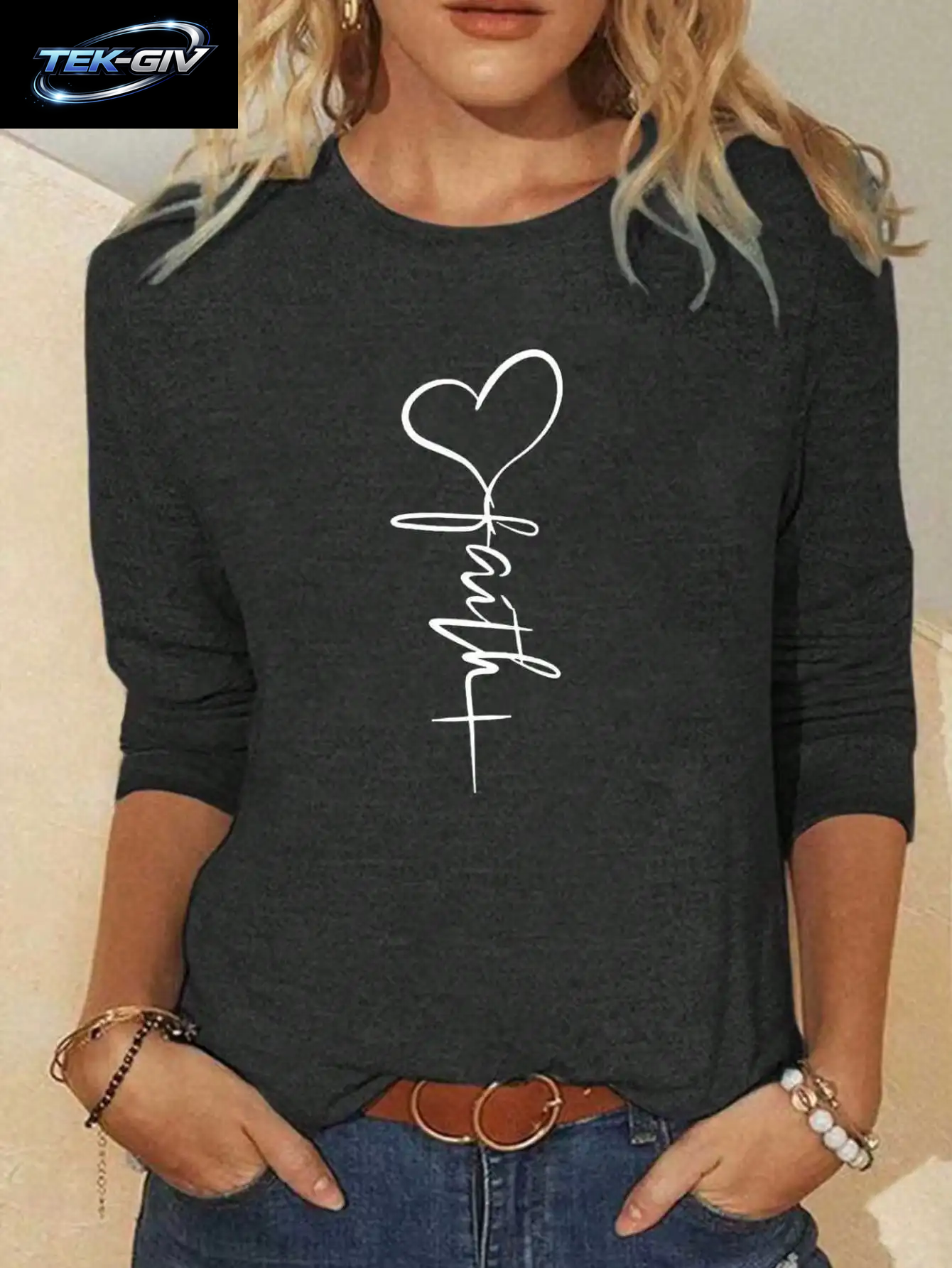 Damen Langarm-Oberteil Mit Rundhalsausschnitt, Elegantes Einfarbiges Polyester-Strick-T-Shirt, Herbst- Und Wintermode Mit Herzmuster