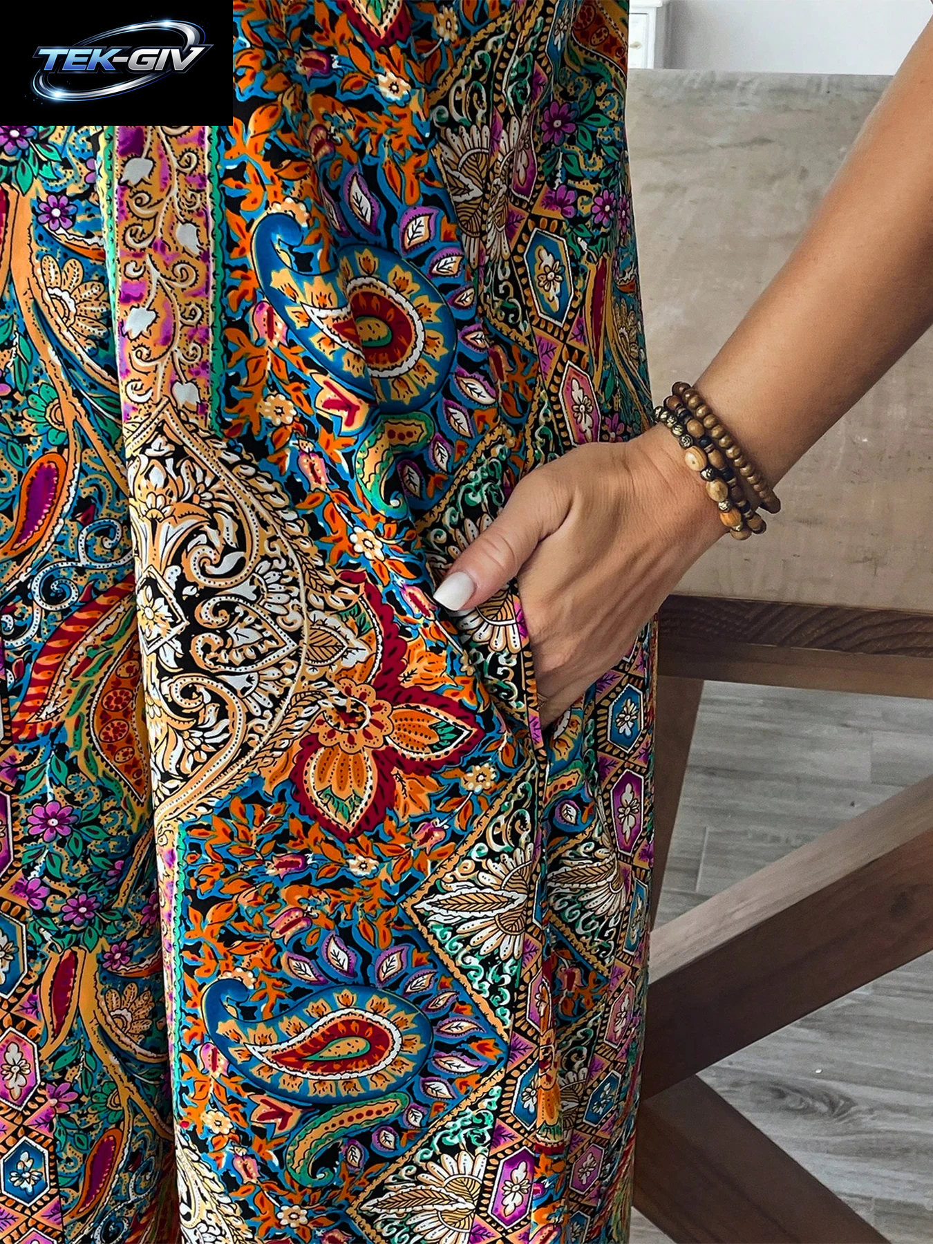 Übergröße Blumen-Paisley Maxikleid Fließendes Strand-Boho Urlaubskleid Sommerkleid
