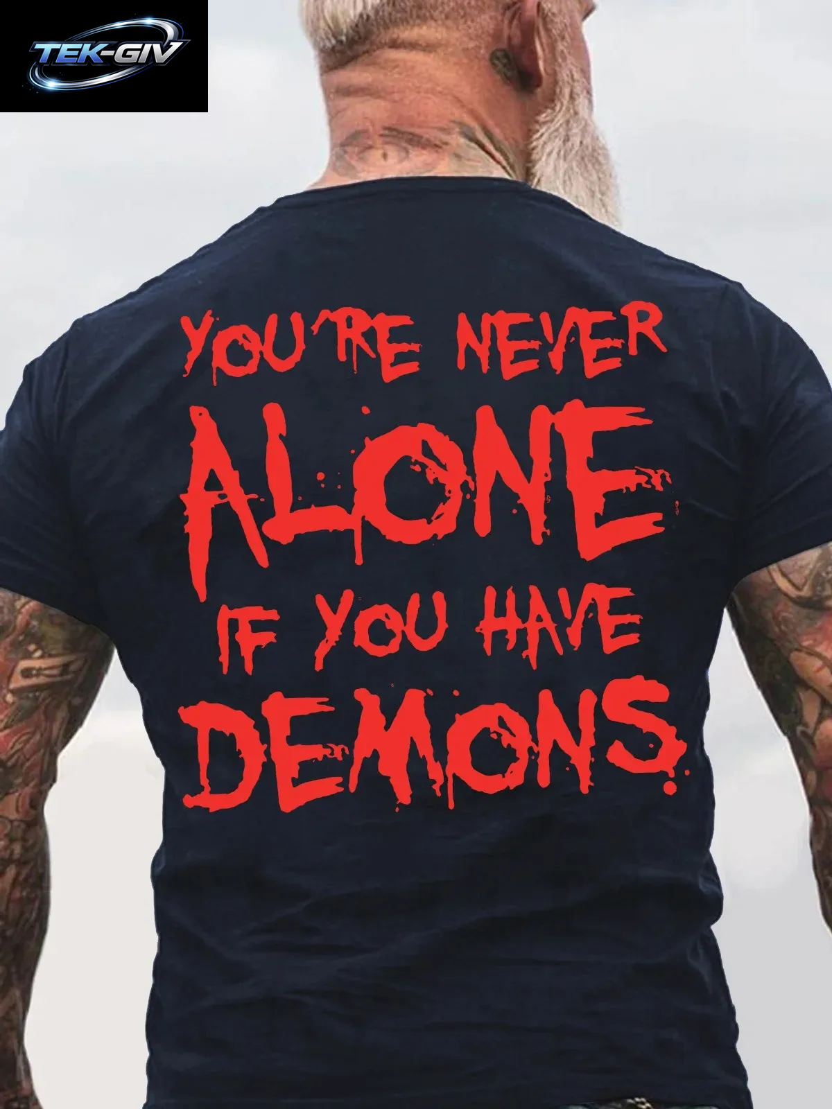 You'Re Never Alone If You Have Demons Schwarzes Baumwoll-T-Shirt Mit Aufdruck Auf Der Rückseite